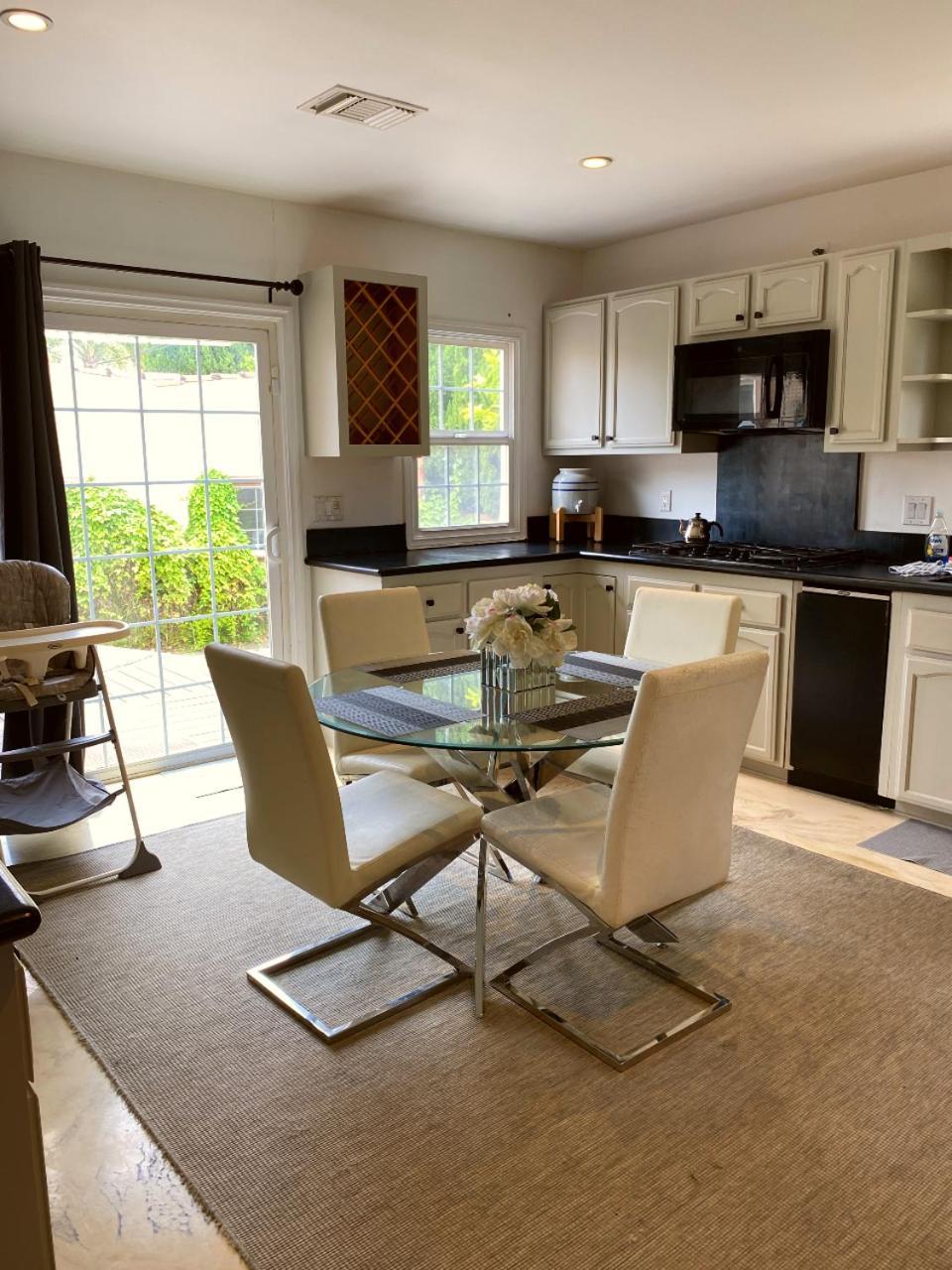 Beverly Hills 2bd